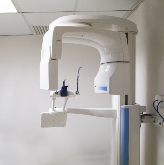 C T cone beam dental scanner